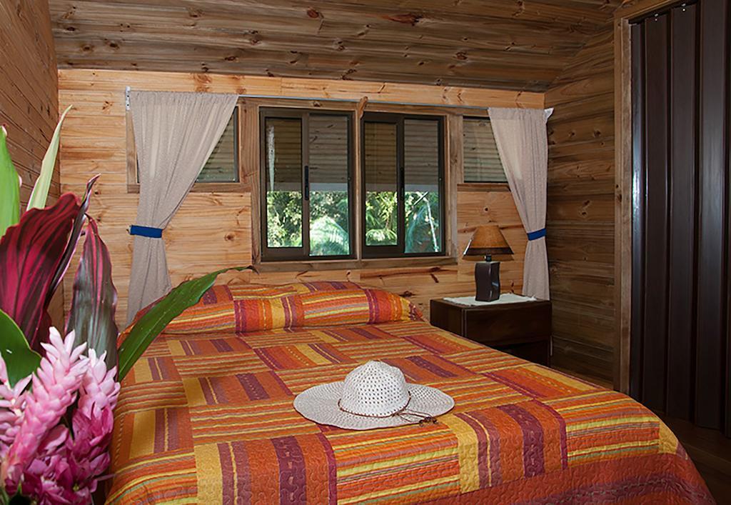 Pirate Cove Hotel Drakes Bay Стая снимка