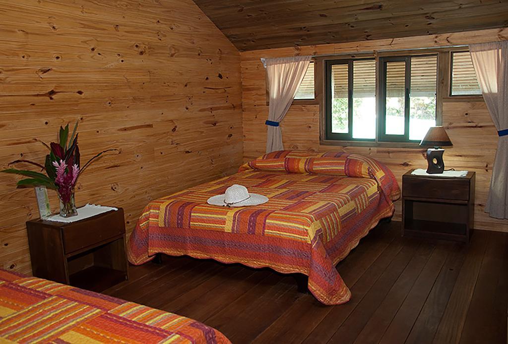Pirate Cove Hotel Drakes Bay Стая снимка