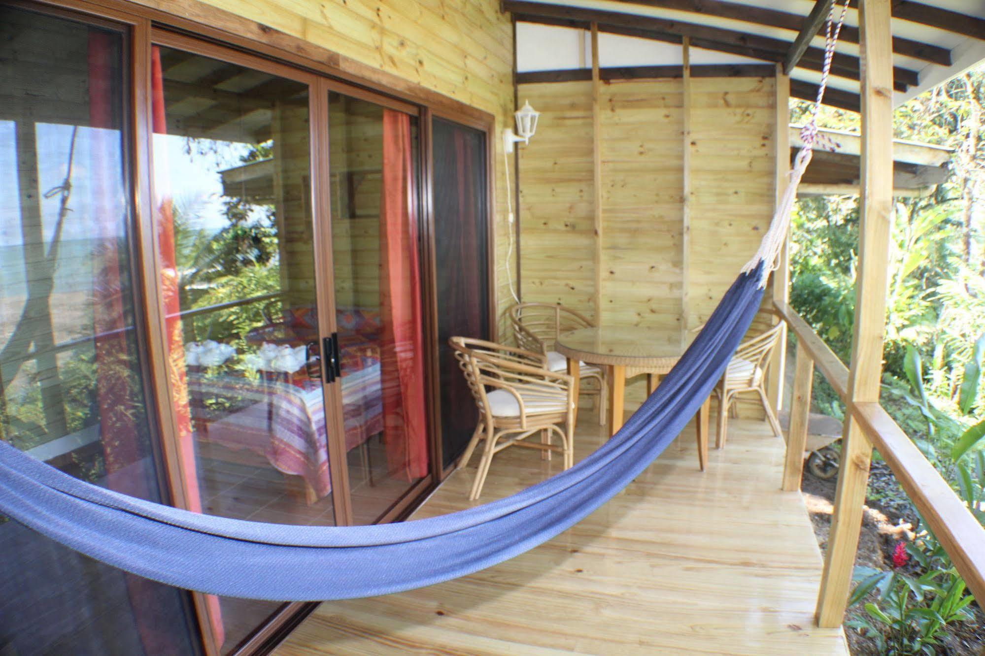 Pirate Cove Hotel Drakes Bay Екстериор снимка